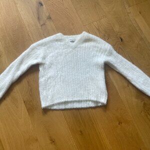 Aritzia Babaton Fuzzy Preppy Ribbed Oversized Crop Sweater XS